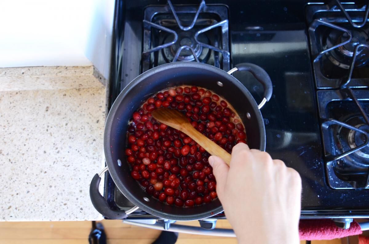 Cooking cranberries Cooking cranberries